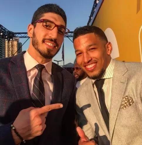 土媒：贝西克塔斯在认真追求桑乔，愿提供租借加买断的条款（土媒：贝西克塔斯积极引进桑乔，拟提供先租后买方案）