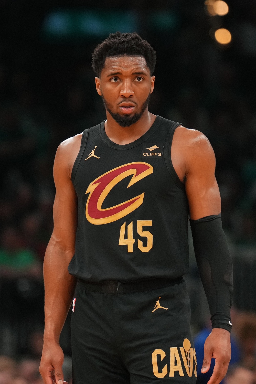 侯森：父亲一直劝我悠着点，但我没劲儿也要把精力用完给国安（侯森：父亲劝我别太拼，我宁可耗尽力气也要为国安拼到最后）