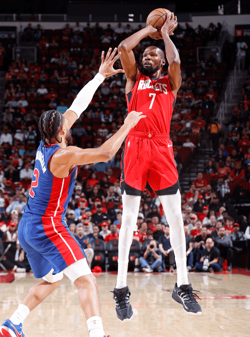 河南村小女孩获旱地冰球全国冠军（河南乡村女孩夺得旱地冰球全国冠军）