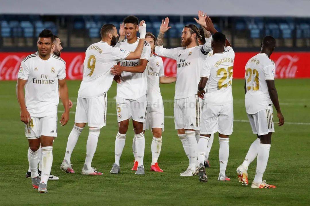 前拜仁主帅图赫尔在谈到英格兰的世界杯抽签结果谈到...