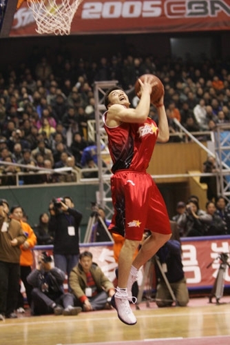 德转西甲最贵阵容：姆巴佩、亚马尔领衔，中前场全部身价过亿（德转公布西甲最贵阵容：姆巴佩、亚马尔领衔，中前场全员身价破亿）