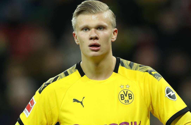 世预赛拒绝和第四官员握手，德拉富恩特：我想公开道歉（德拉富恩特就世预赛拒与第四官员握手一事公开道歉）