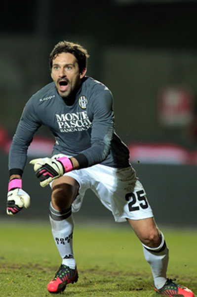 曼联拉什福德末段进球绝杀切尔西（拉什福德终场前破门，曼联绝杀切尔西）