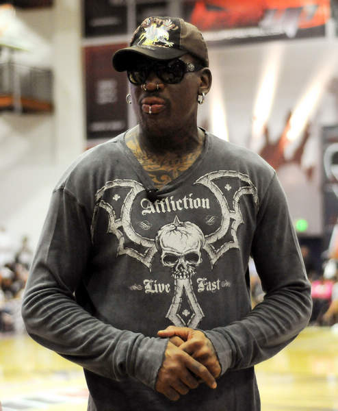 阵容齐整！雄鹿今日战活塞：字母哥&小波特等均可出战（雄鹿今战活塞：字母哥、小波特等全员可上阵）