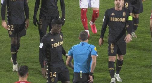 泰州主帅谈苏超夺冠：我们做得还不错，球员心理承受能力很强