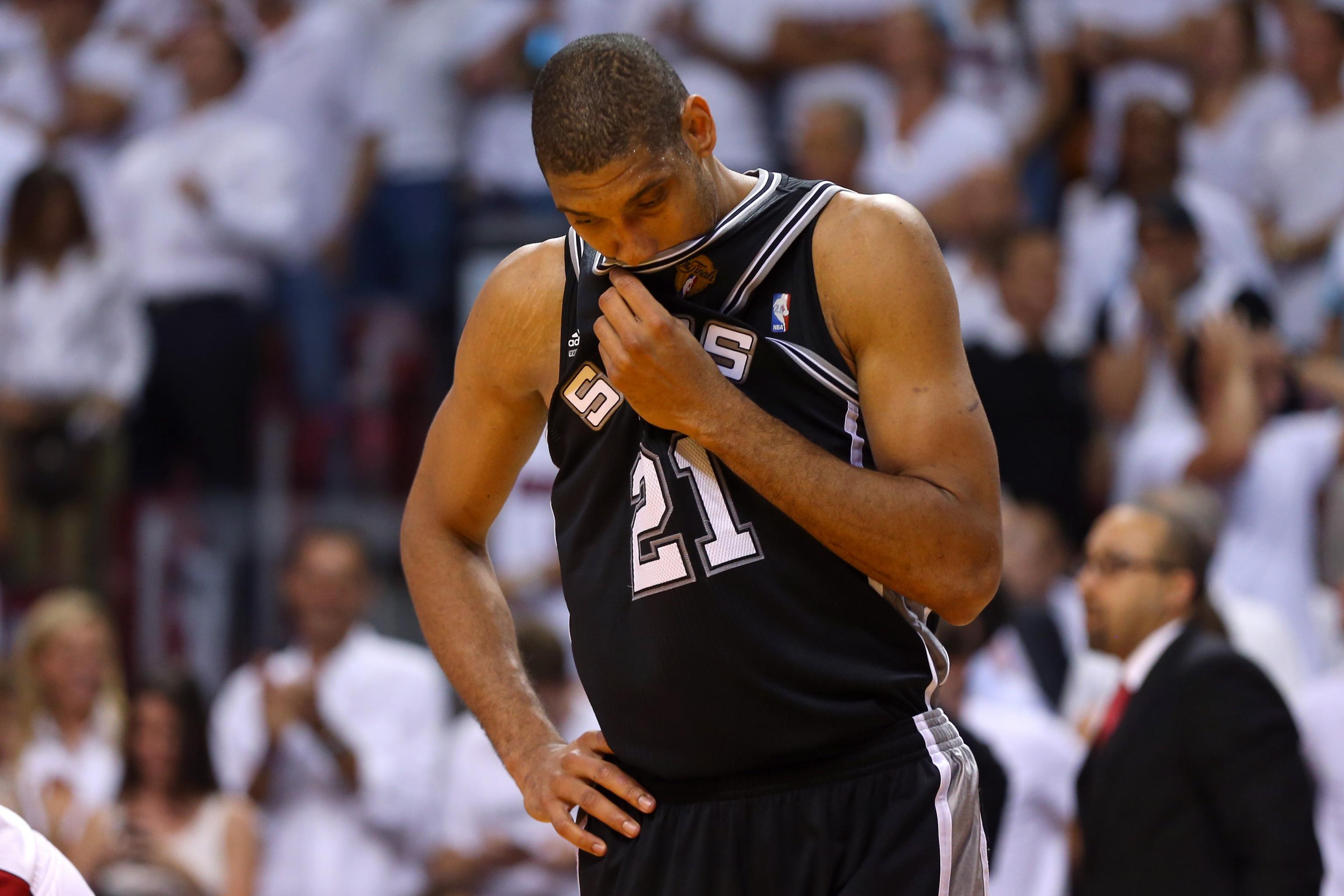 记者：哥甲中场萨缅托满意铁人的报价，目前仅需协商转会事宜（记者：哥甲中场萨缅托已认可铁人报价，转会仅待细节谈妥）