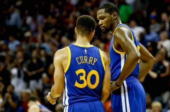 T1击败IG挺进瑞士轮#2025全球总决赛 #IG #T1（T1力克IG，晋级瑞士轮 #2025全球总决赛 #IG #T1）