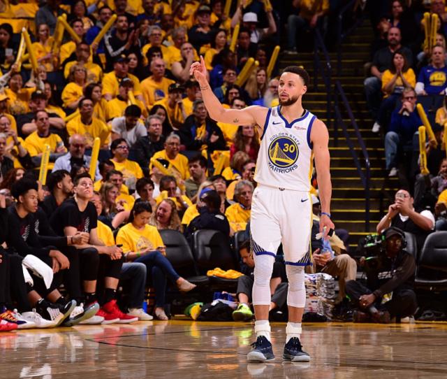 客战多特蒙德贡献帽子戏法+绝平，昂达夫当选全场最佳球员（客场对多特戴帽并读秒绝平，昂达夫荣膺全场最佳）