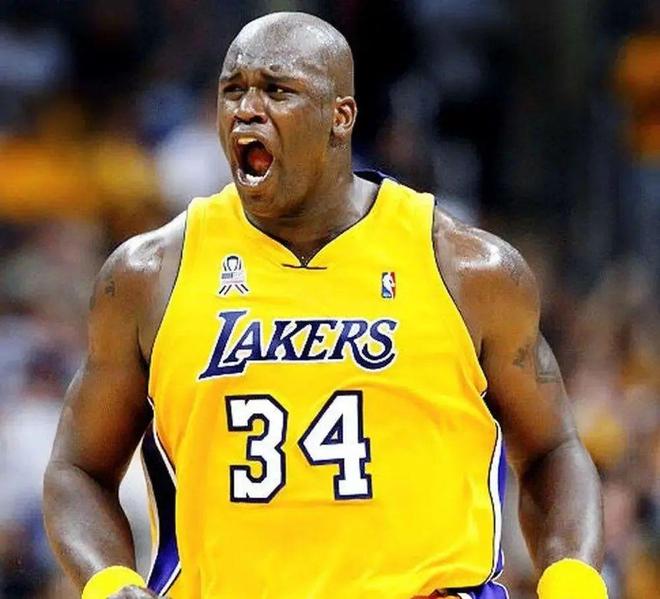 一日意甲最新动态：米兰双雄力挺新人，迈尼昂拒绝加盟蓝黑军团（意甲今日速递：米兰双雄扶持新人，迈尼昂拒投蓝黑军团）