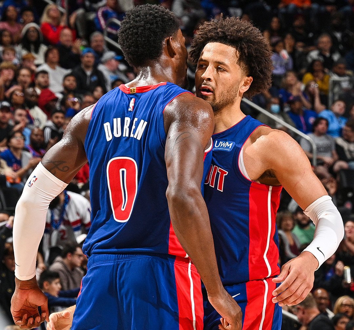 对乌奈-西蒙说了啥？恩里克打趣：别想进我带的国家队了（恩里克调侃乌奈-西蒙：别想入选我执教的国家队）